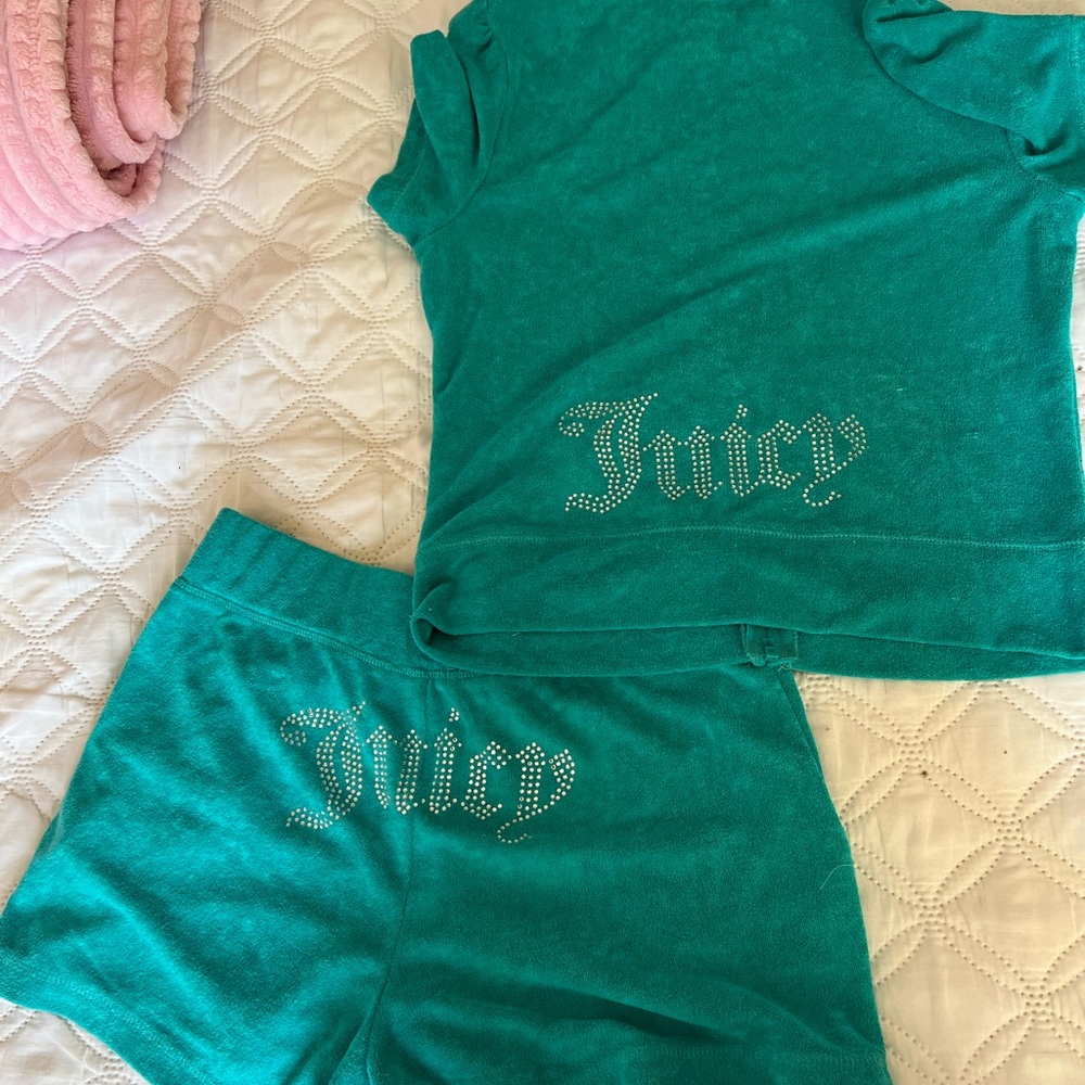 Juicy Couture Shorts set